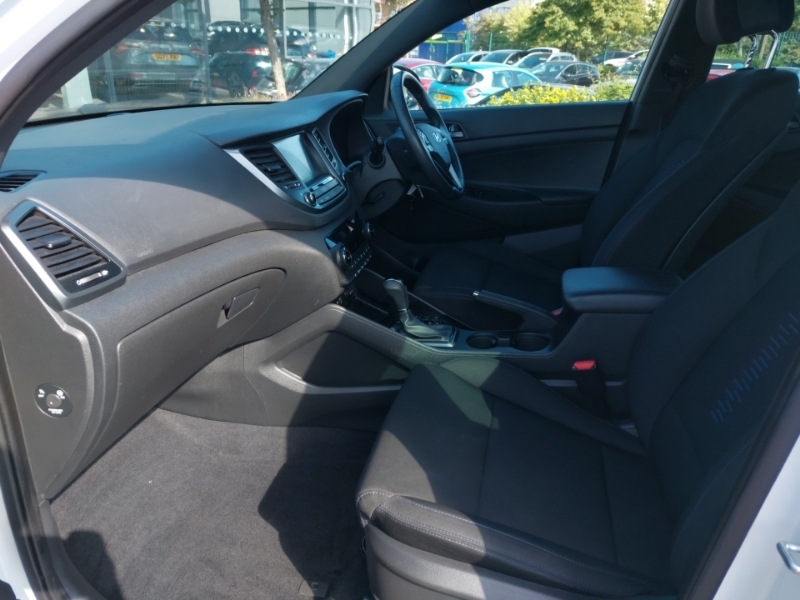 Hyundai Tucson 1.7 Crdi Blue Drive Go Se 2Wd Dct White #5