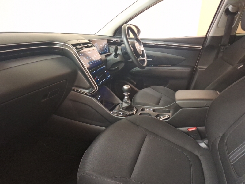 Hyundai Tucson 1.6 Tgdi Premium 2Wd White #5