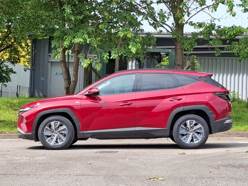 Hyundai Tucson 1.6 Tgdi 48V Mhd Se Connect 2Wd Dct Red #4