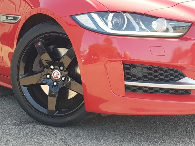 Jaguar XE 2L R-sport Red #9