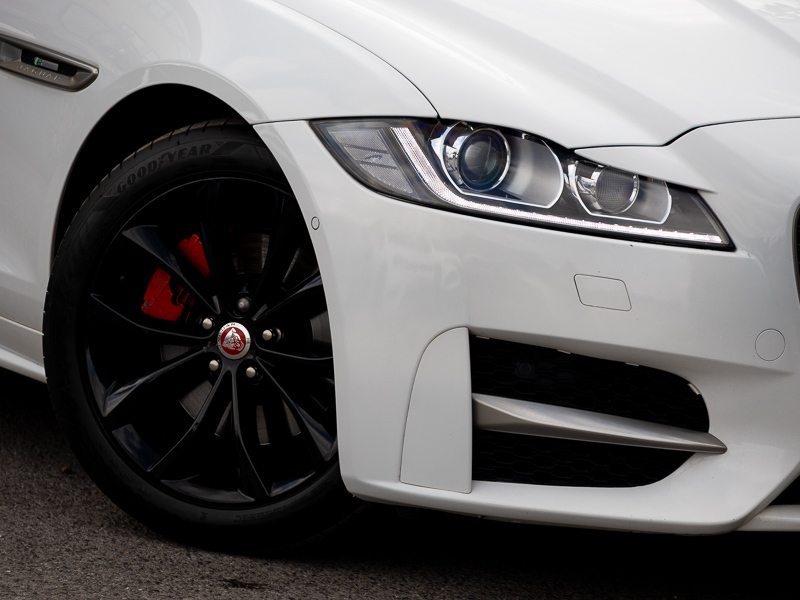 Jaguar XF Xf Portfolio D Awd Black #20