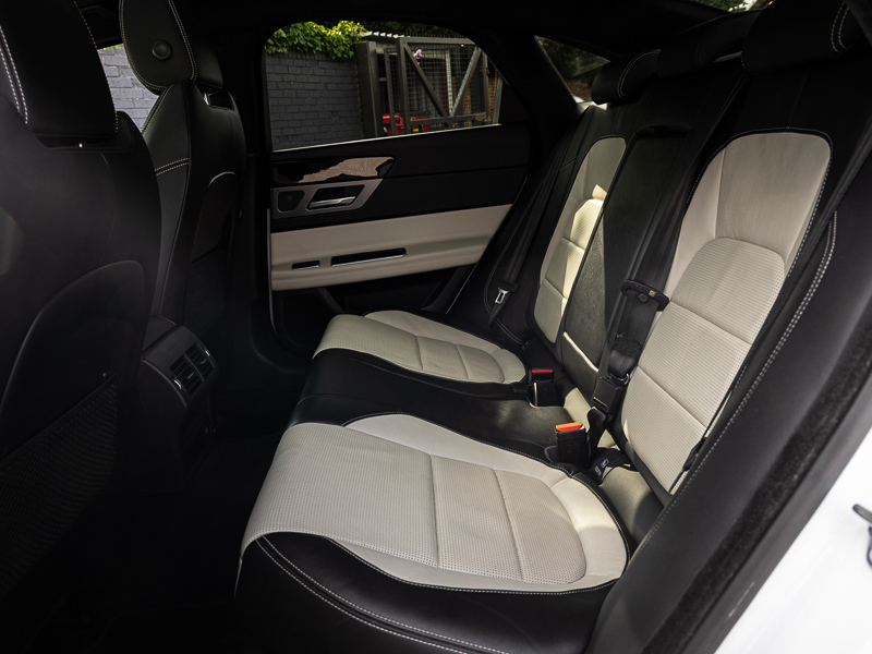 Jaguar XF 2.0D 180 R-sport White #6