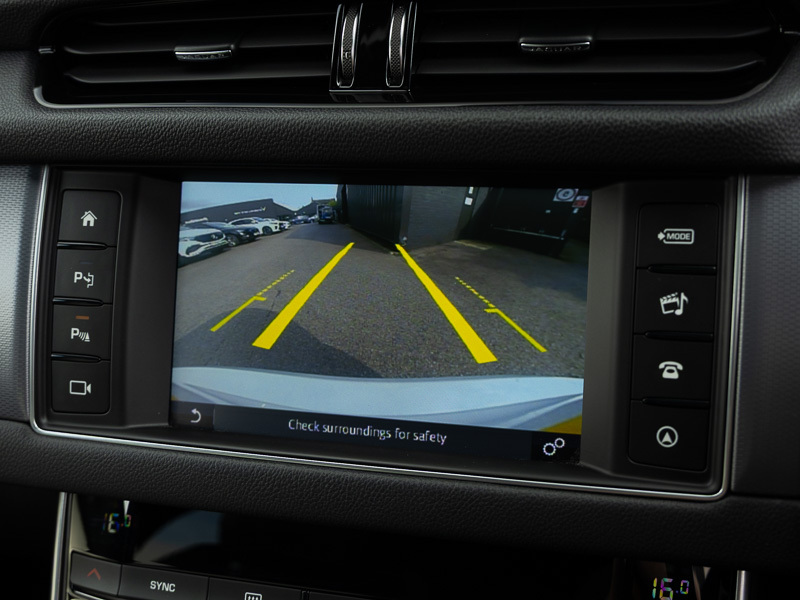 Jaguar XF Xf Portfolio D Awd Black #9
