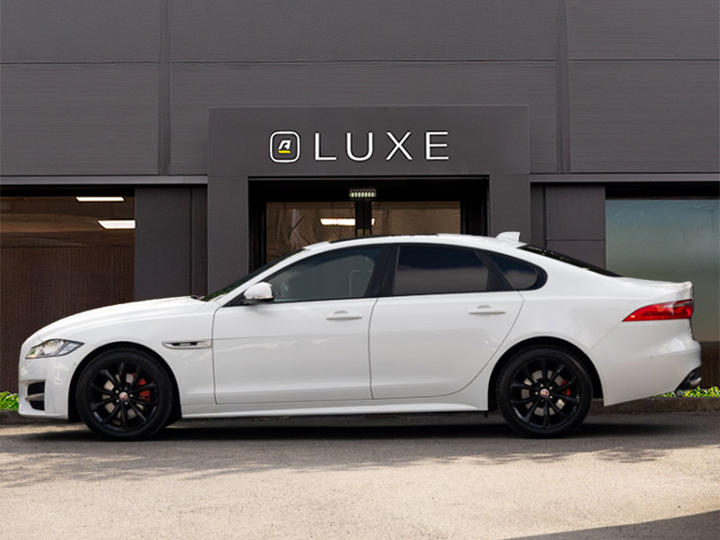 Jaguar XF 2.0D 180 R-sport White #4