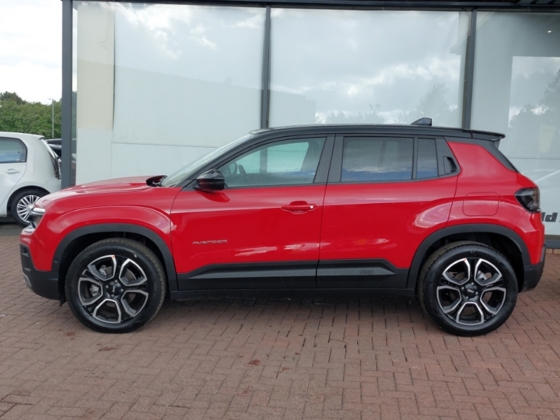 Jeep Avenger 1.2 E-hybrid Altitude Dct Black #4