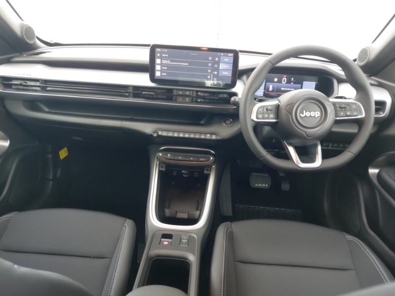 Jeep Avenger 1.2 E-hybrid Altitude Dct Black #3
