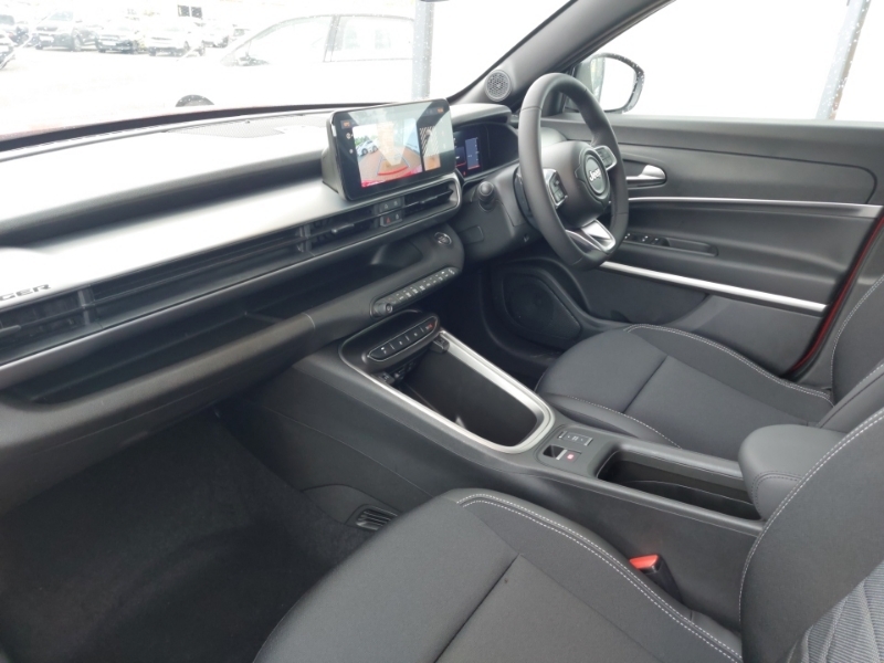Jeep Avenger 1.2 E-hybrid Altitude Dct Black #5