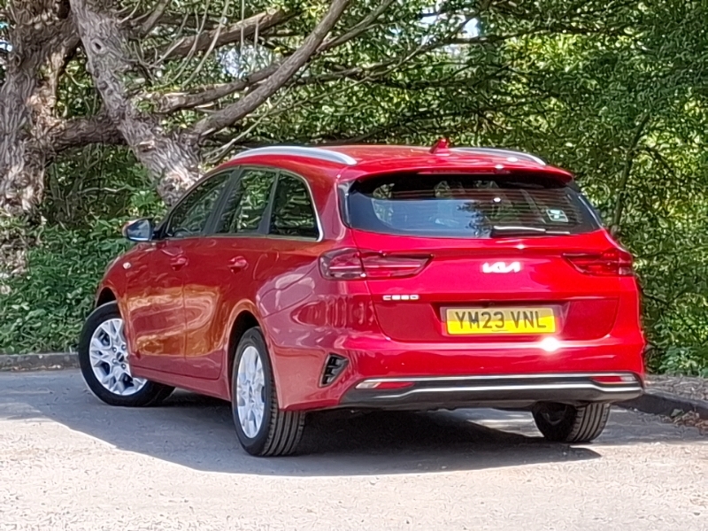 Kia Ceed 1.5T Gdi Isg 2 Red #2