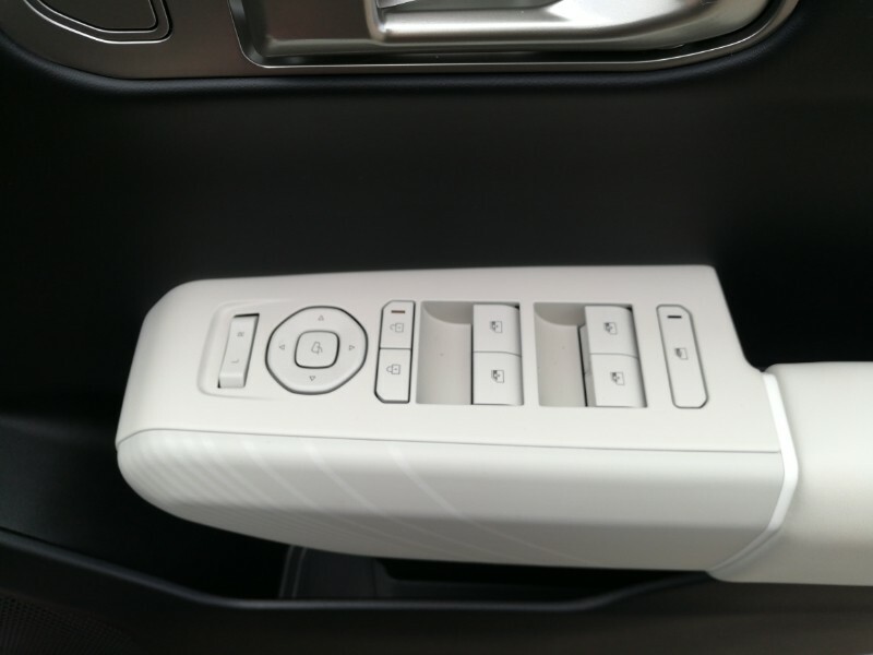 Kia EV4 150Kw Air 81Kwh White #13