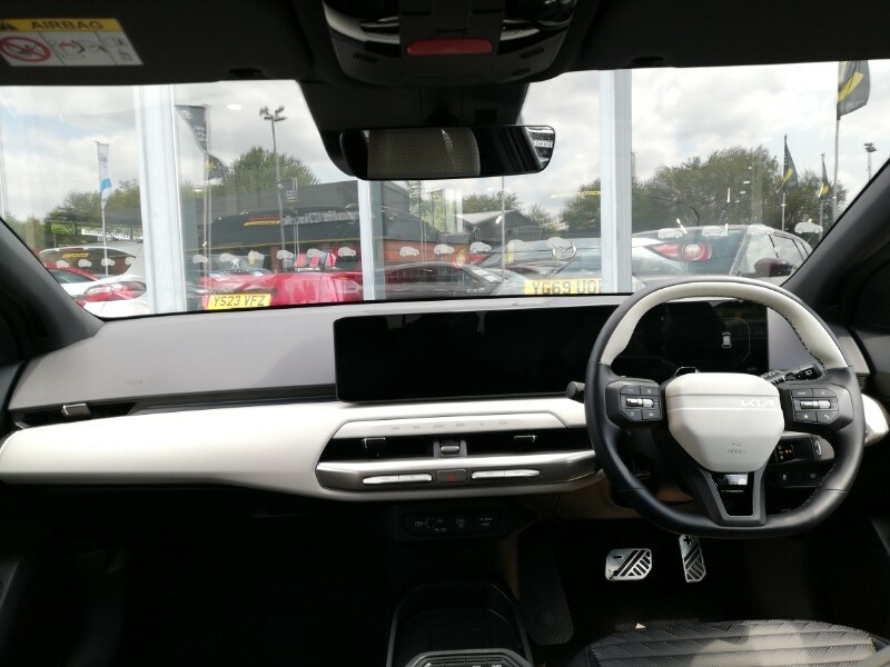 Kia EV4 150Kw Air 81Kwh White #3