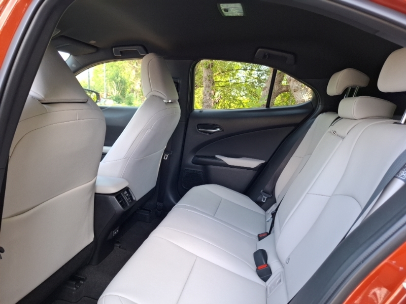 Lexus UX 250H 2.0 F-sport Design Cvt Orange #6