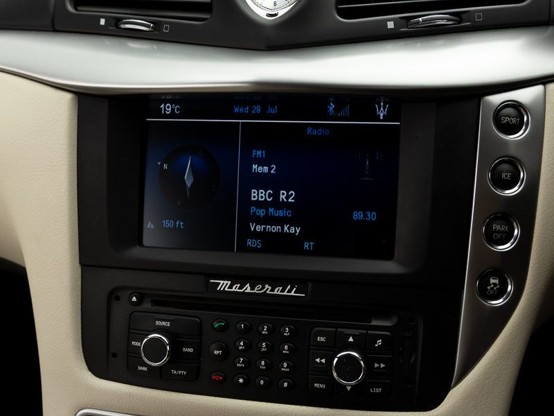 Maserati GranCabrio V8 Sport White #8