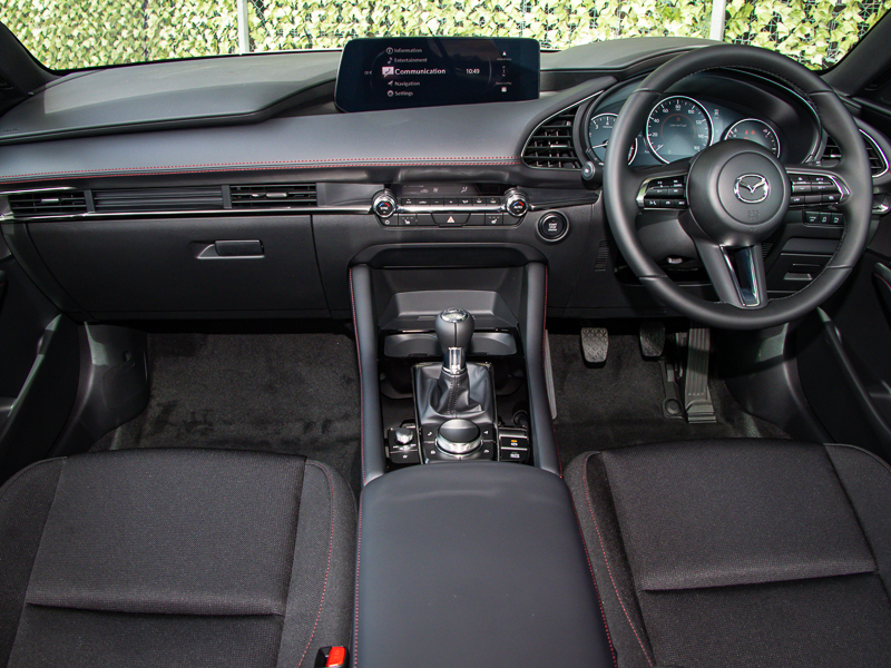 Mazda 3 2.5 E-skyactiv G Mhev 140 Homura White #5