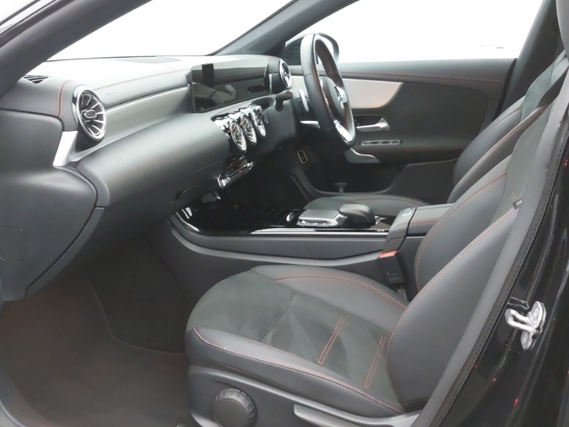 Mercedes-Benz CLA Class Cla 200 Amg Line Premium Tip Black #5