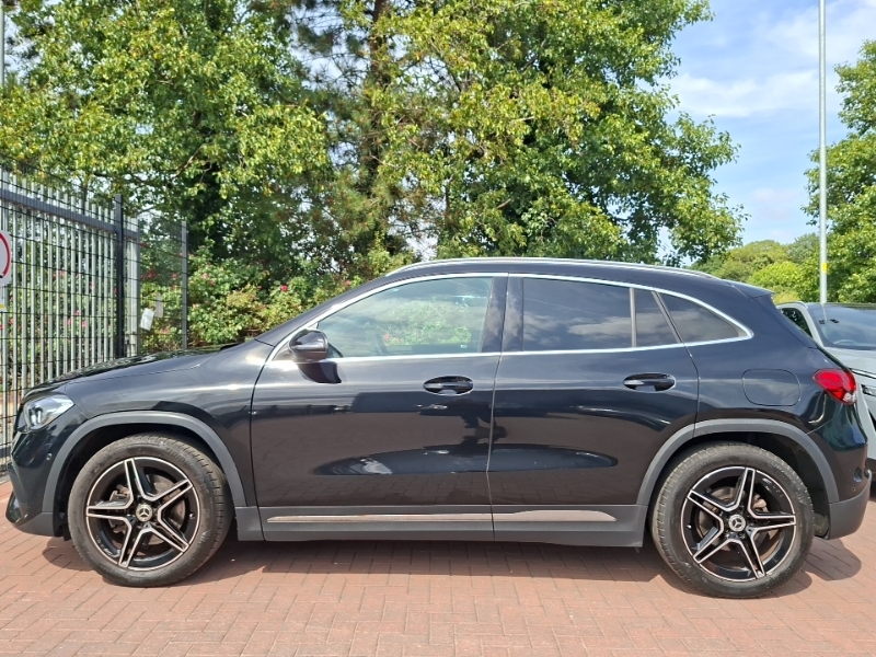 Mercedes-Benz GLA Class Gla 200 Amg Line Executive Black #4