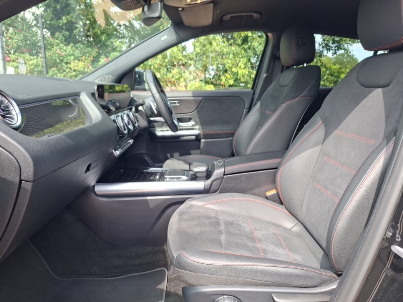 Mercedes-Benz GLA Class Gla 200 Amg Line Executive Black #5