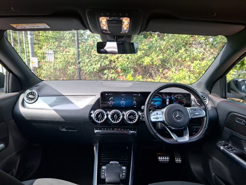 Mercedes-Benz GLA Class Gla 200 Amg Line Executive Black #3