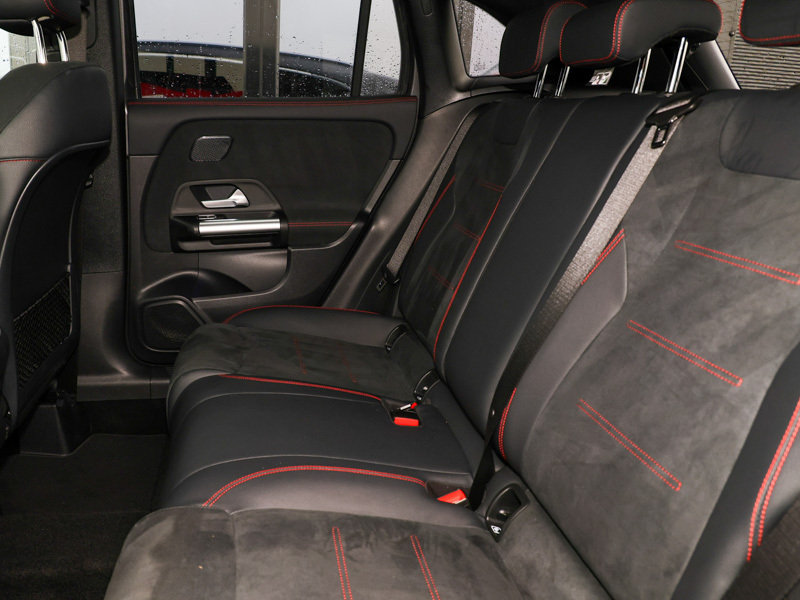 Mercedes-Benz GLA Class Gla 200 Amg Line Premium Grey #6