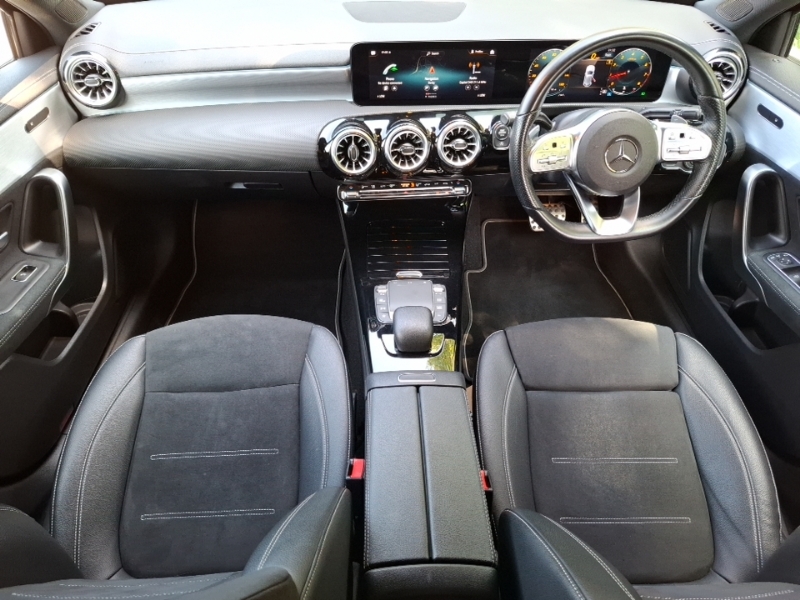 Mercedes-Benz A Class A180 Amg Line Premium Edition Black #3