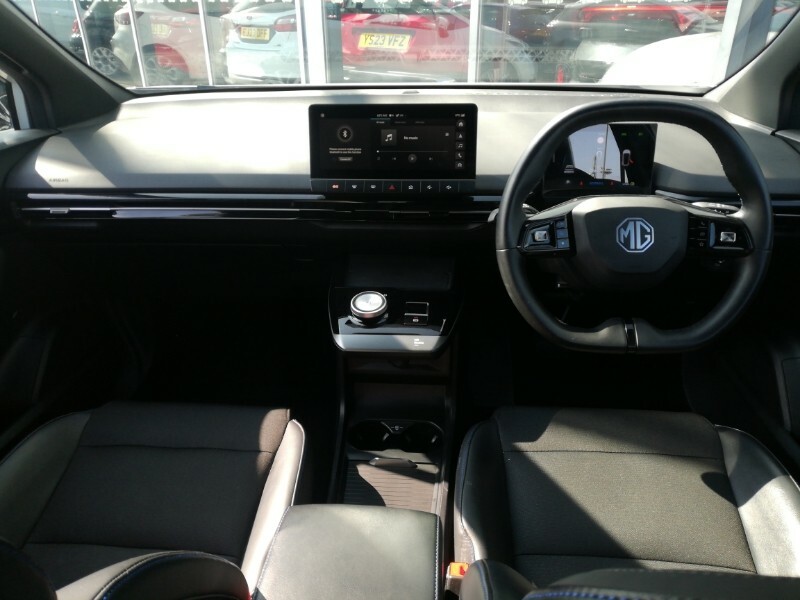 MG MG4 150Kw Trophy Ev Long Range 64Kwh White #2