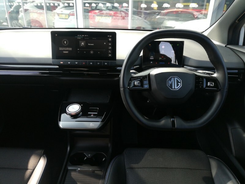 MG MG4 150Kw Trophy Ev Long Range 64Kwh White #6