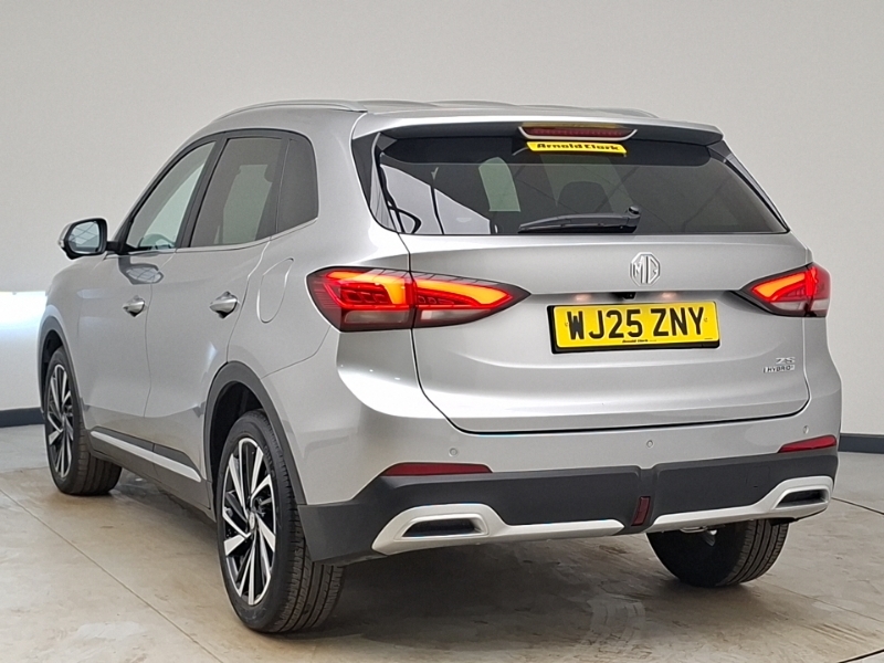 MG ZS 1.5 Hybrid Trophy Silver #2