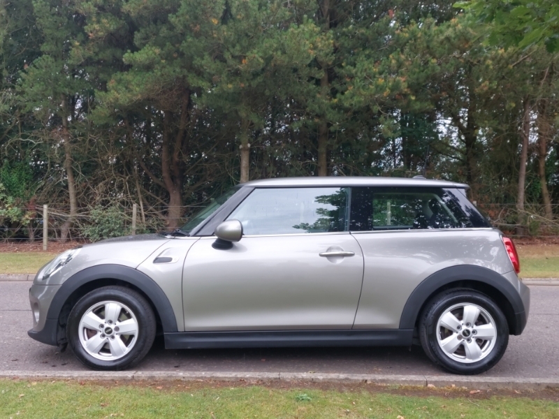 Mini Hatch F56 Mini 3-Door Hatch Cooper Sport Lci White #4