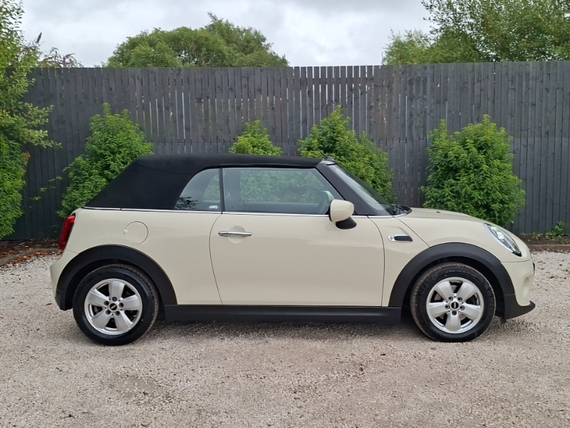 Mini Convertible 1.5 Cooper Classic II White #3