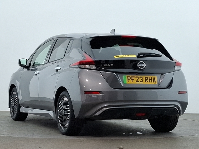 Nissan Leaf 110Kw N-connecta 39Kwh Grey #2