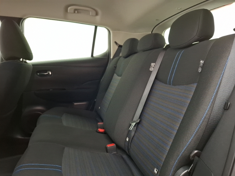 Nissan Leaf 110Kw N-connecta 39Kwh Grey #6