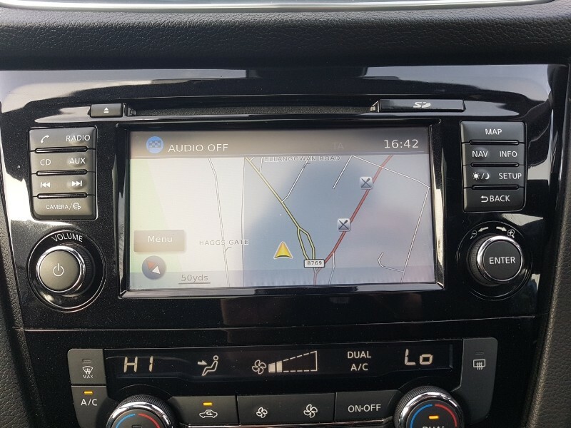 Nissan Qashqai Hatchback Grey #16
