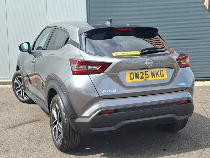 Nissan Juke 1.6 Hybrid N-connecta Grey #2