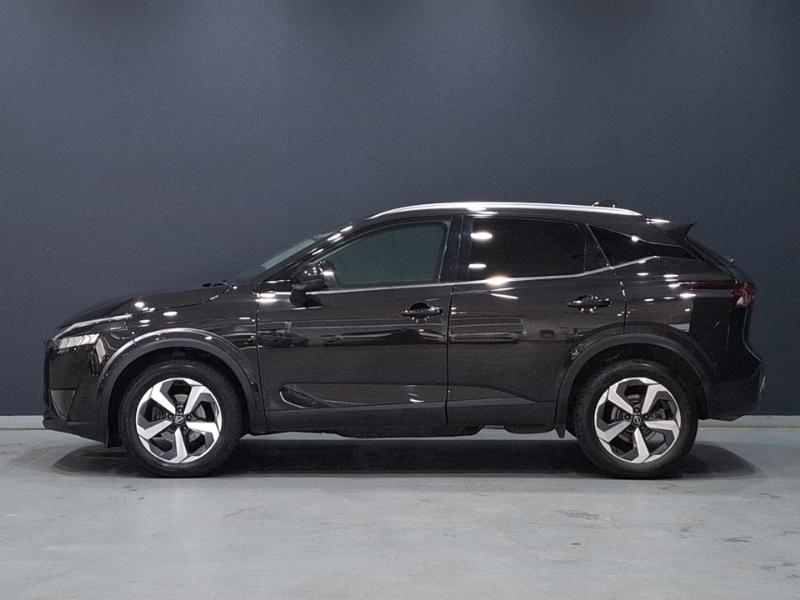 Nissan Qashqai 1.3 Dig-t Mh 158 N-connecta Glass Rf Xtronic Black #4