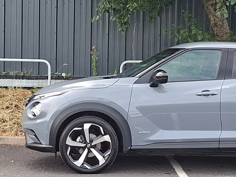 Nissan Juke 1.6 Hybrid Tekna Hatchback Grey #19