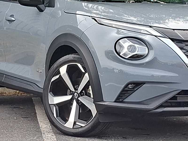 Nissan Juke 1.6 Hybrid Tekna Hatchback Grey #20