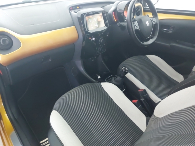 Peugeot 108 1.0 Collection Yellow #5