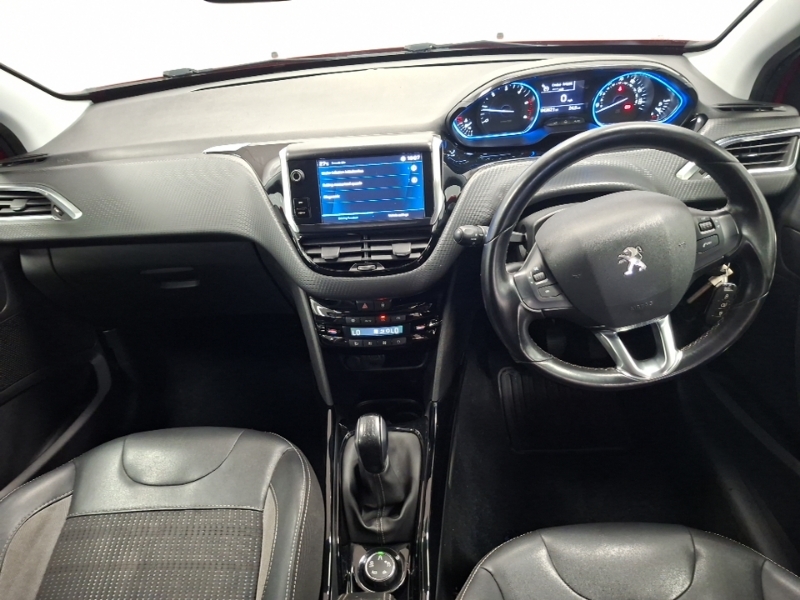 Peugeot 2008 1.5 Bluehdi 100 Allure 5 Speed Red #3