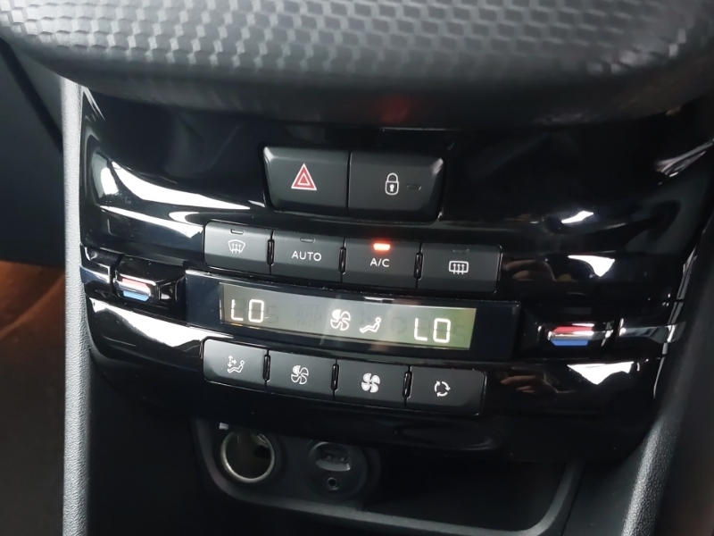 Peugeot 2008 Allure Grey #16
