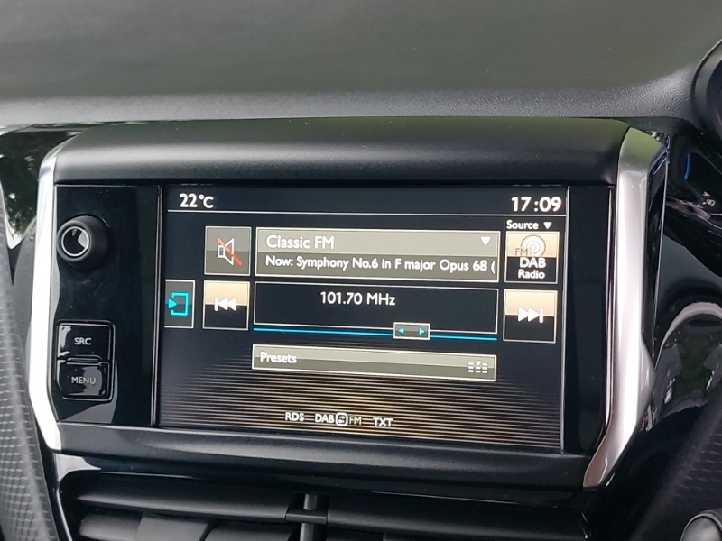 Peugeot 2008 Allure Grey #11