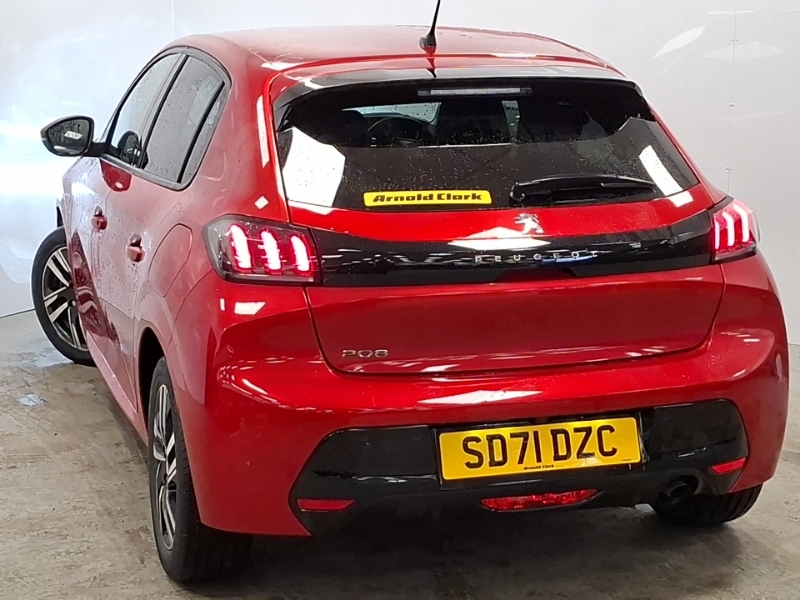 Peugeot 208 1.2 Puretech 100 Allure Premium SD71DZC Red #2