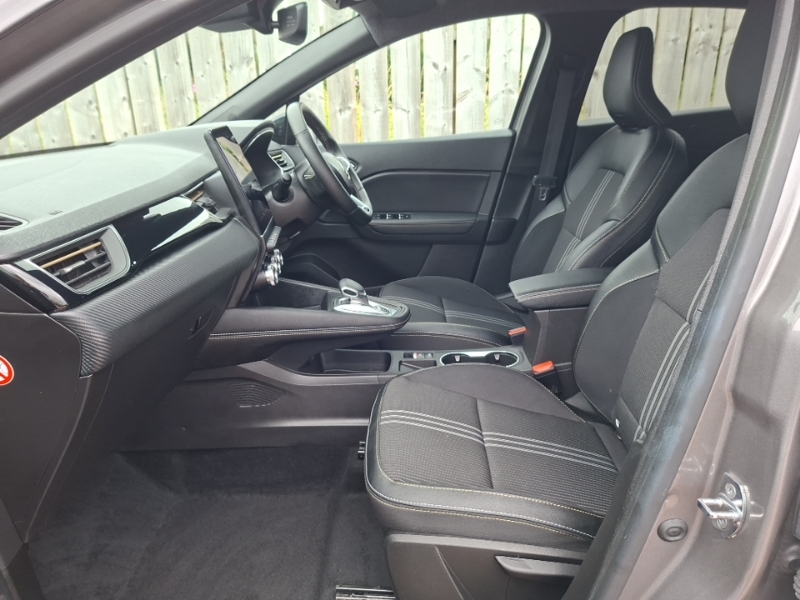 Renault Captur 1.6 E-tech Full Hybrid 145 Engineered Grey #5