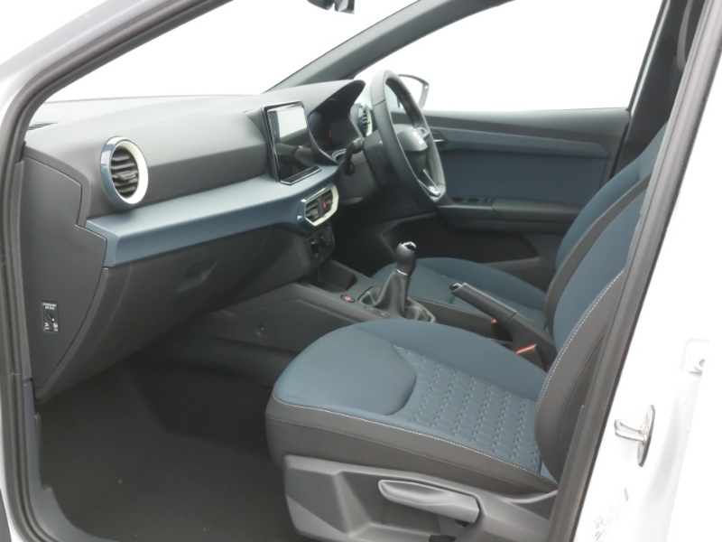 Seat Ibiza 1.0 Tsi 95 Se KR26RVZ White #5