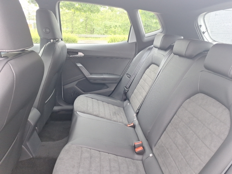 Seat Arona 1.0 Tsi 115 Xperience Lux Dsg White #6