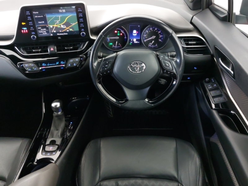 Toyota C-Hr Design White #8