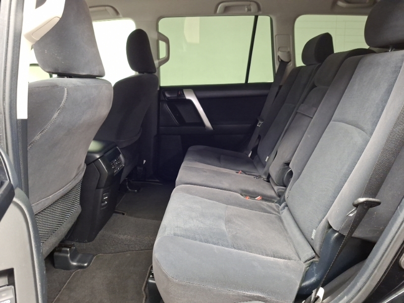 Toyota Land Cruiser 2.8 D-4d Active 7 Seats Black #6