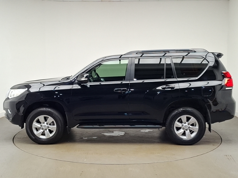 Toyota Land Cruiser 2.8 D-4d Active 7 Seats Black #4