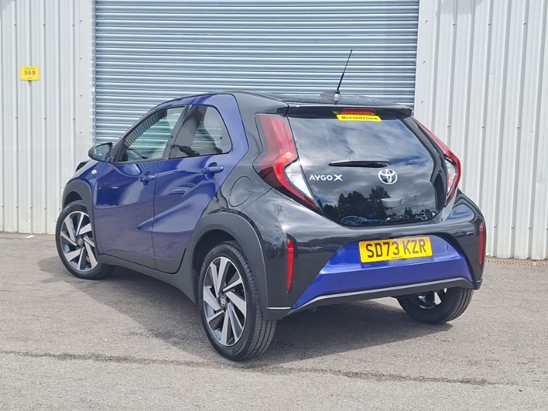 Toyota Aygo X 1.0 Vvt-i Edge Blue #2