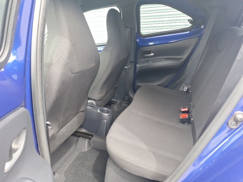 Toyota Aygo X 1.0 Vvt-i Edge Blue #6