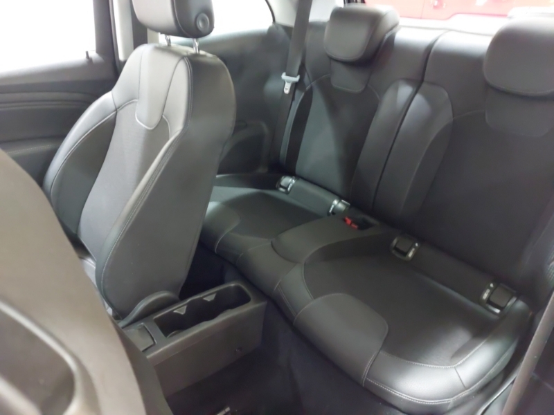 Vauxhall Adam 1.2I Griffin Black #6