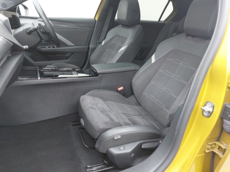 Vauxhall Astra 1.5 Turbo D Ultimate YJ23JNB Yellow #5